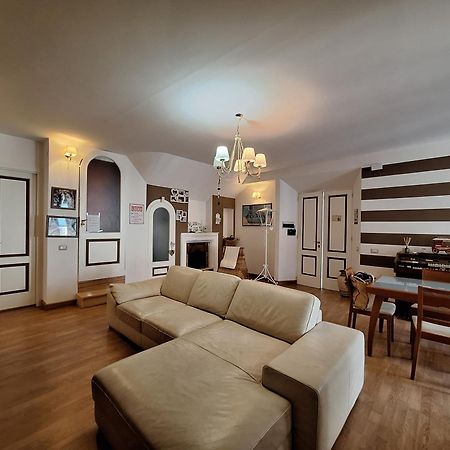 Judith Wright'S Home ไมยอรี ภายนอก รูปภาพ